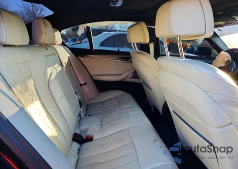 2018 BMW M550Xi z USA, uszkodzony, nr VIN WBAJB9C53JB035399